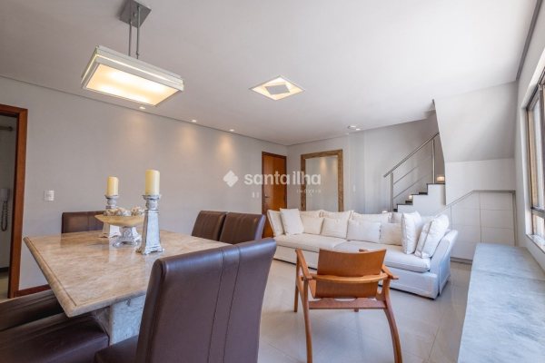 Cobertura à venda com 221m², 3 quartos, 1 suíte, 2 vagas no bairro Centro em Florianópolis