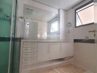 Apartamento à venda com 295m², 3 quartos, 2 suítes, 3 vagas no bairro Centro em Florianópolis - Foto 13