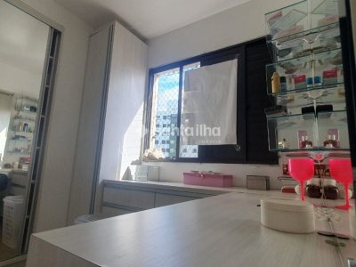 Apartamento à venda com 295m², 3 quartos, 2 suítes, 3 vagas no bairro Centro em Florianópolis - Foto 18
