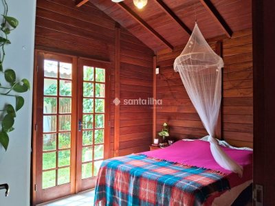 Casa à venda com 81m², 2 quartos, 1 suíte, 2 vagas no bairro Campeche em Florianópolis - Foto 14