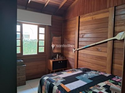 Casa à venda com 81m², 2 quartos, 1 suíte, 2 vagas no bairro Campeche em Florianópolis - Foto 15