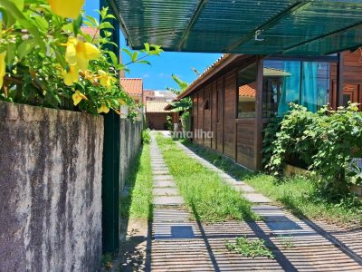 Casa à venda com 81m², 2 quartos, 1 suíte, 2 vagas no bairro Campeche em Florianópolis - Foto 2