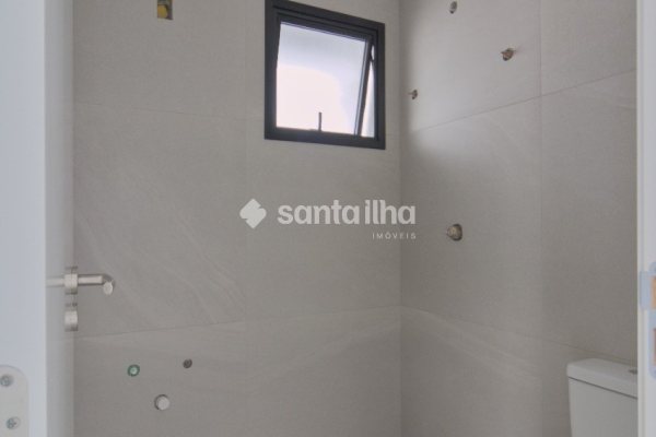 Apartamento à venda com 73m², 2 quartos, 1 suíte, 2 vagas no bairro Coqueiros em Florianópolis