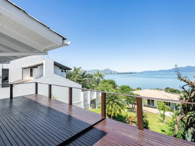 Casa à venda com 298m², 3 quartos, 2 suítes, 6 vagas no bairro José Mendes em Florianópolis - Foto 18