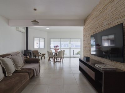 Casa à venda com 298m², 3 quartos, 2 suítes, 6 vagas no bairro José Mendes em Florianópolis - Foto 5