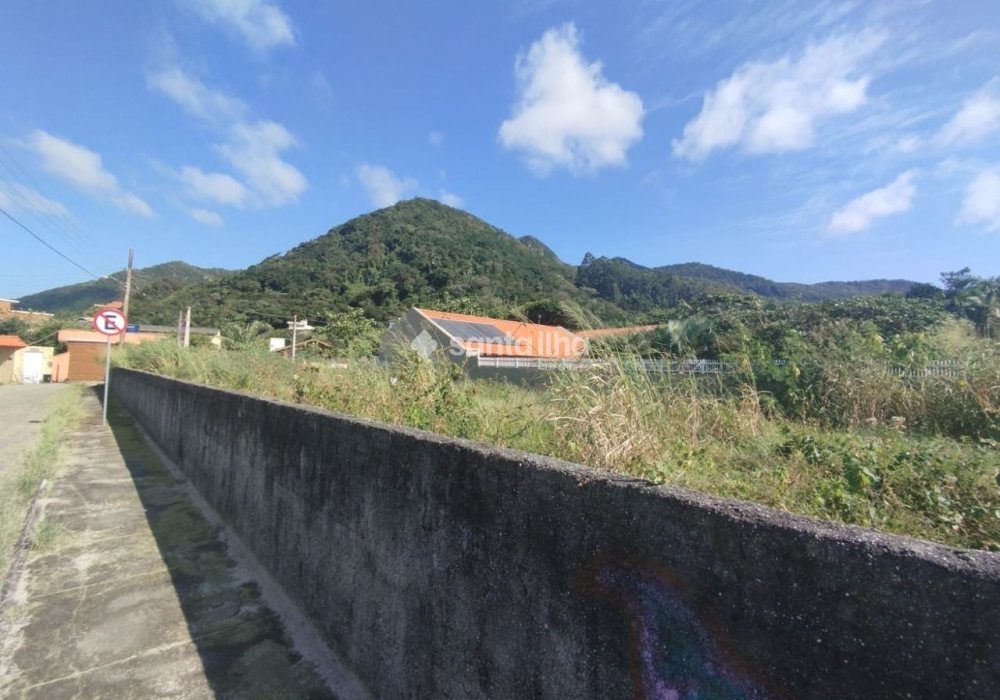 Terreno à venda com 640m², 1 vaga no bairro Pântano do Sul em Florianópolis - Foto 1