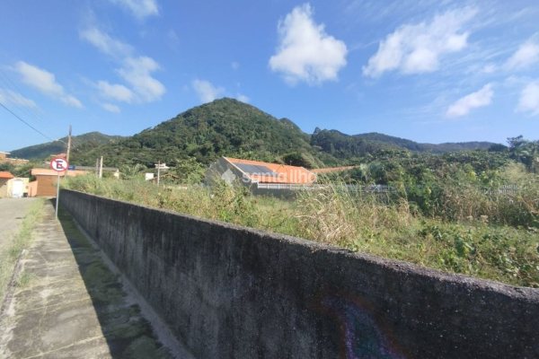 Terreno à venda com 640m², 1 vaga no bairro Pântano do Sul em Florianópolis