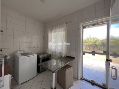 Casa Comercial para alugar com 163m², 2 quartos, 1 suíte, 2 vagas no bairro Campeche em Florianópolis - Foto 27