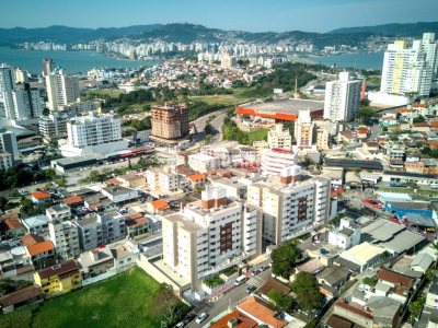 Apartamento à venda com 84m², 3 quartos, 1 suíte, 2 vagas no bairro Capoeiras em Florianópolis - Foto 26