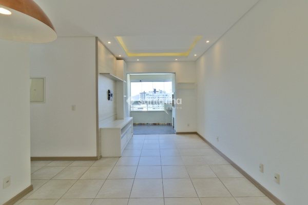 Apartamento à venda com 84m², 3 quartos, 1 suíte, 2 vagas no bairro Capoeiras em Florianópolis