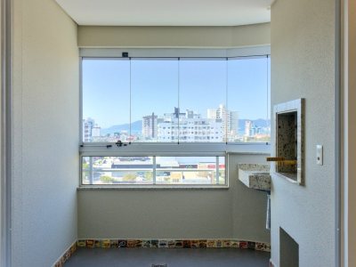 Apartamento à venda com 84m², 3 quartos, 1 suíte, 2 vagas no bairro Capoeiras em Florianópolis - Foto 8