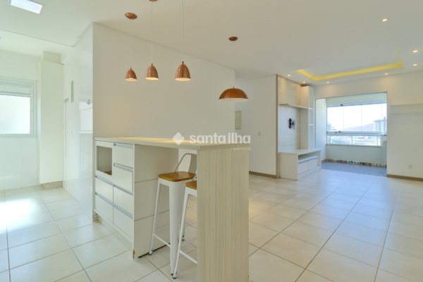 Apartamento à venda com 84m², 3 quartos, 1 suíte, 2 vagas no bairro Capoeiras em Florianópolis