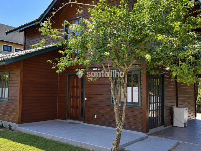 Casa Comercial para alugar com 152m², 4 quartos, 1 suíte, 2 vagas no bairro Lagoa da Conceição em Florianópolis - Foto 15