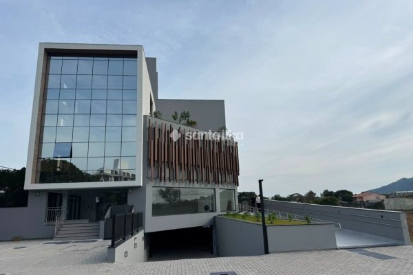 Studio à venda com 41m², 1 quarto, 1 vaga no bairro Campeche em Florianópolis