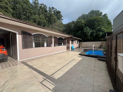 Casa à venda com 400m², 6 quartos, 1 suíte, 2 vagas no bairro Pântano do Sul em Florianópolis - Foto 2
