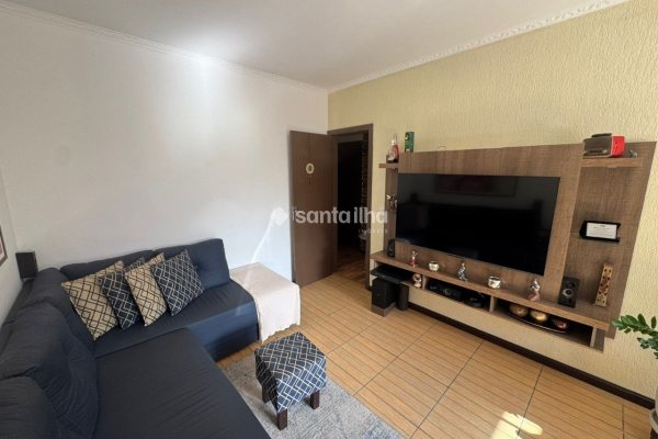 Casa à venda com 400m², 6 quartos, 1 suíte, 2 vagas no bairro Pântano do Sul em Florianópolis