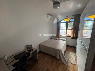 Casa à venda com 400m², 6 quartos, 1 suíte, 2 vagas no bairro Pântano do Sul em Florianópolis - Foto 13
