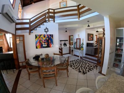 Casa em Condomínio para alugar ou comprar com 230m², 4 quartos, 3 suítes, 4 vagas no bairro Rio Tavares em Florianópolis - Foto 11