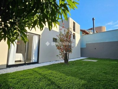 Casa à venda com 179m², 3 quartos, 1 suíte, 2 vagas no bairro Carianos em Florianópolis - Foto 2