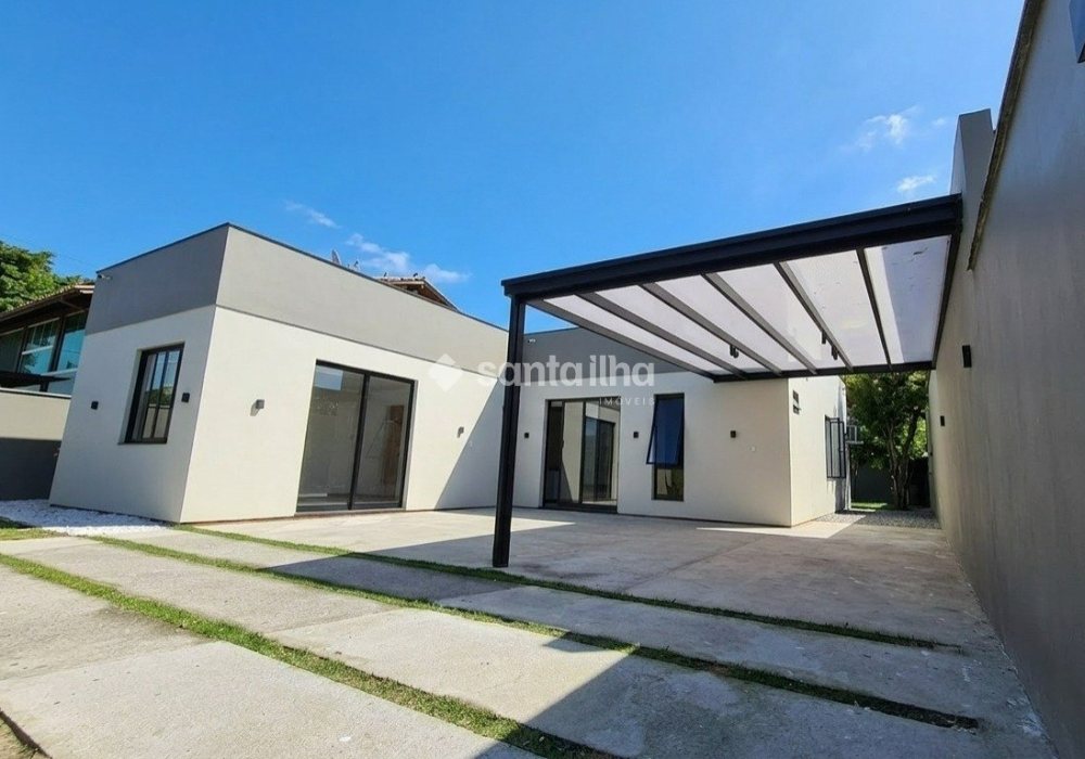 Casa à venda com 179m², 3 quartos, 1 suíte, 2 vagas no bairro Carianos em Florianópolis - Foto 1