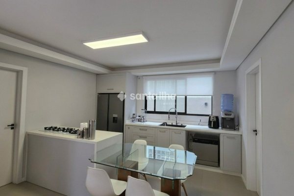 Casa à venda com 179m², 3 quartos, 1 suíte, 2 vagas no bairro Carianos em Florianópolis