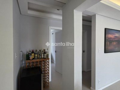 Casa à venda com 179m², 3 quartos, 1 suíte, 2 vagas no bairro Carianos em Florianópolis - Foto 8