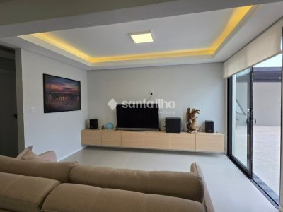 Casa à venda com 179m², 3 quartos, 1 suíte, 2 vagas no bairro Carianos em Florianópolis - Foto 10