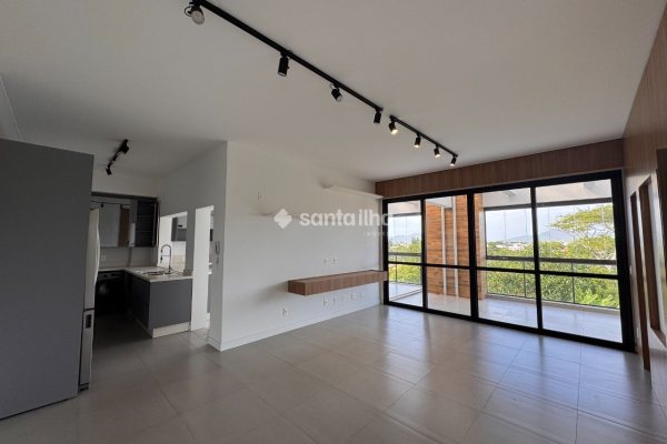 Apartamento à venda com 135m², 2 quartos, 2 suítes, 1 vaga no bairro Campeche em Florianópolis