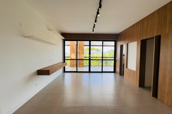 Apartamento à venda com 135m², 2 quartos, 2 suítes, 1 vaga no bairro Campeche em Florianópolis