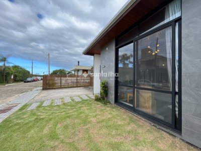 Casa em Condomínio para alugar ou comprar com 265m², 3 quartos, 3 suítes, 2 vagas no bairro Morro das Pedras em Florianópolis - Foto 3