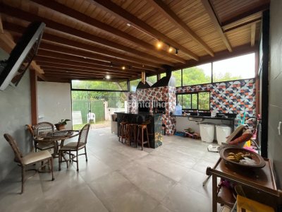 Casa em Condomínio para alugar ou comprar com 265m², 3 quartos, 3 suítes, 2 vagas no bairro Morro das Pedras em Florianópolis - Foto 12