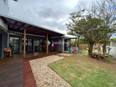 Casa em Condomínio para alugar ou comprar com 265m², 3 quartos, 3 suítes, 2 vagas no bairro Morro das Pedras em Florianópolis - Foto 19