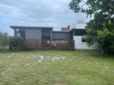 Casa em Condomínio para alugar ou comprar com 265m², 3 quartos, 3 suítes, 2 vagas no bairro Morro das Pedras em Florianópolis - Foto 20