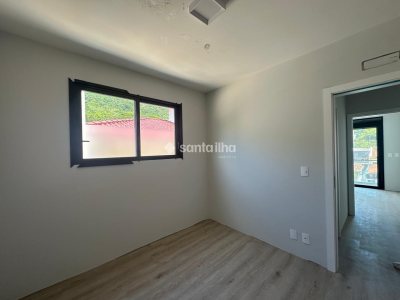 Casa à venda com 145m², 3 quartos, 1 suíte, 1 vaga no bairro Lagoa da Conceição em Florianópolis - Foto 22