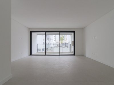 Apartamento à venda com 107m², 3 quartos, 1 suíte, 1 vaga no bairro Centro em Florianópolis - Foto 4