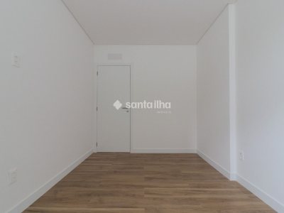Apartamento à venda com 107m², 3 quartos, 1 suíte, 1 vaga no bairro Centro em Florianópolis - Foto 16