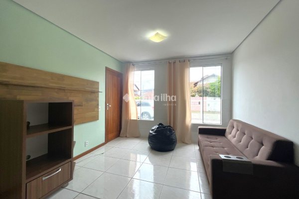 Apartamento para alugar com 58m², 2 quartos no bairro Carianos em Florianópolis