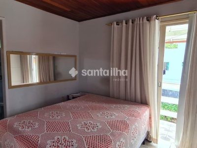 Casa à venda com 103m², 3 quartos, 1 suíte, 2 vagas no bairro Rio Tavares em Florianópolis - Foto 13
