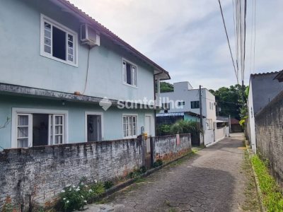 Casa à venda com 103m², 3 quartos, 1 suíte, 2 vagas no bairro Rio Tavares em Florianópolis - Foto 15