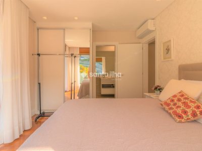 Casa à venda com 750m², 3 quartos, 3 suítes, 3 vagas no bairro Lagoa da Conceição em Florianópolis - Foto 28