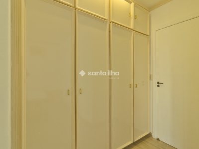 Apartamento à venda com 135m², 3 quartos, 1 suíte, 2 vagas no bairro Centro em Florianópolis - Foto 13