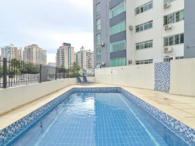 Apartamento à venda com 135m², 3 quartos, 1 suíte, 2 vagas no bairro Centro em Florianópolis - Foto 17