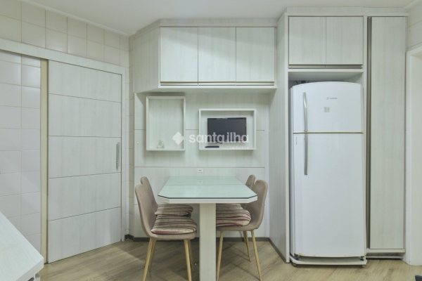 Apartamento à venda com 135m², 3 quartos, 1 suíte, 2 vagas no bairro Centro em Florianópolis