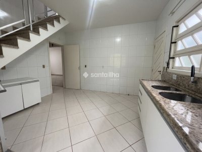 Casa à venda com 160m², 4 quartos, 2 suítes, 3 vagas no bairro Campeche em Florianopolis - Foto 6