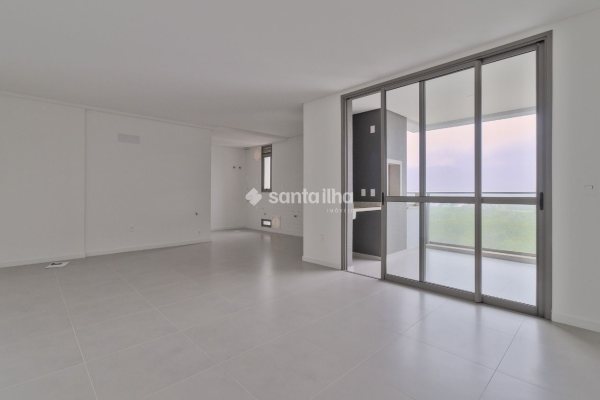 Apartamento à venda com 109m², 3 quartos, 2 suítes, 1 vaga no bairro Cacupé em Florianópolis