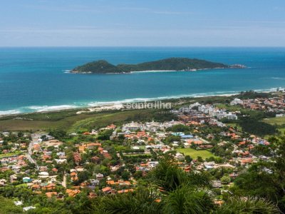 Casa para alugar com 350m², 7 quartos, 3 suítes, 2 vagas no bairro Novo Campeche em Florianópolis - Foto 14