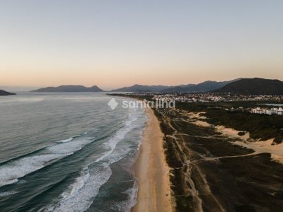 Casa para alugar com 350m², 7 quartos, 3 suítes, 2 vagas no bairro Novo Campeche em Florianópolis - Foto 15