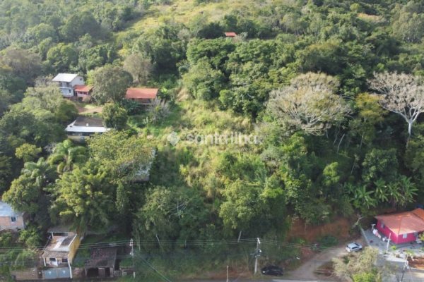 Terreno à venda com 1.350m² no bairro Ribeirão da Ilha em Florianópolis