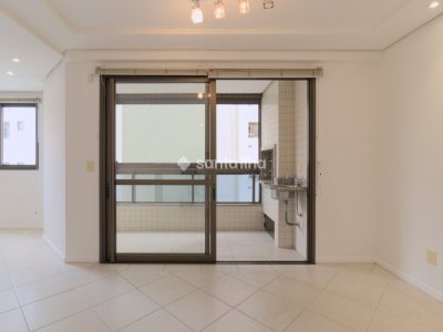 Apartamento à venda com 110m², 3 quartos, 1 suíte, 2 vagas no bairro Centro em Florianópolis - Foto 5
