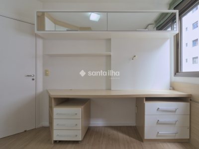Apartamento à venda com 110m², 3 quartos, 1 suíte, 2 vagas no bairro Centro em Florianópolis - Foto 18